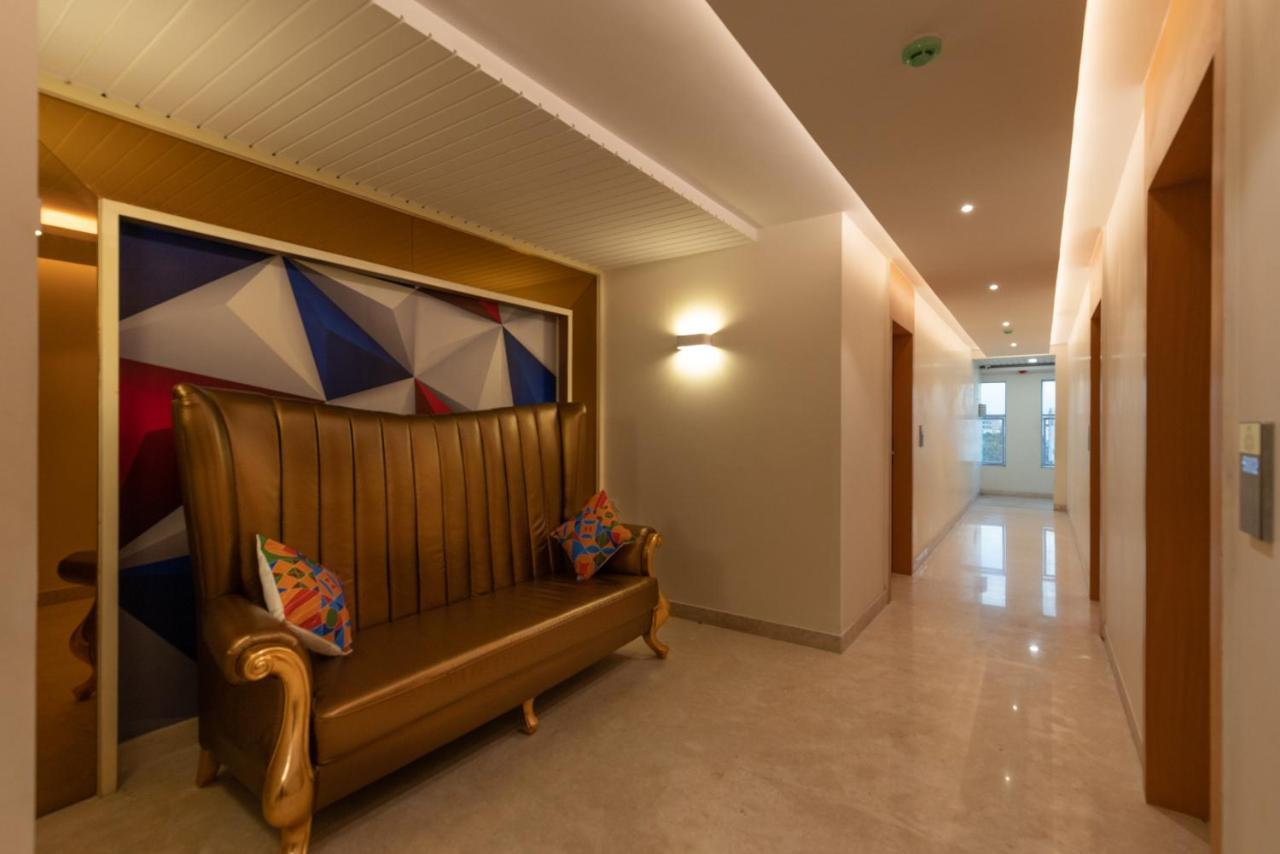 Kvr Capitol Suites Vijayawāda Eksteriør bilde